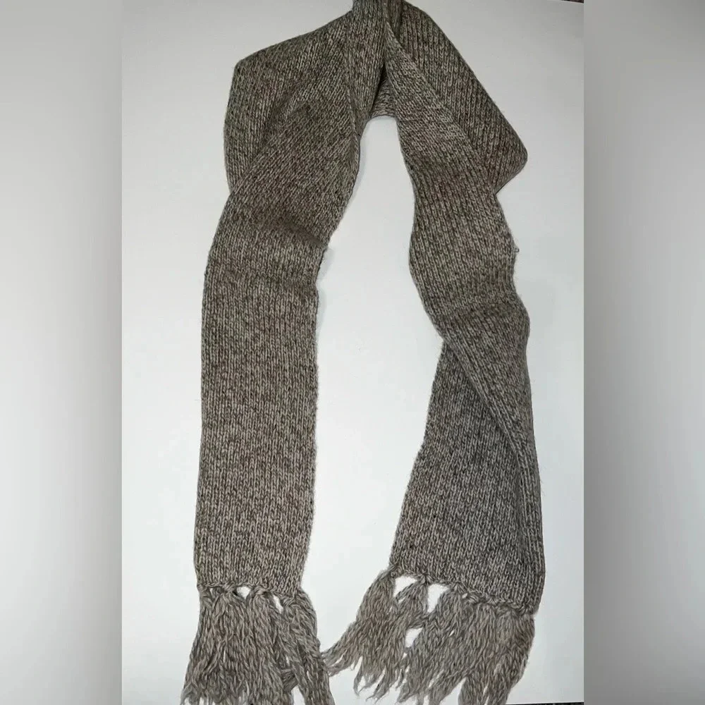 NWT Men’s “The Warmer” Scarf